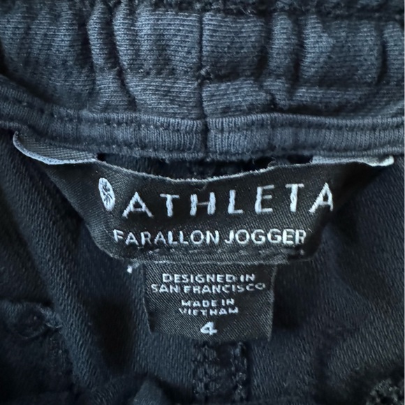 Athleta Farallon joggers - Picture 4 of 4